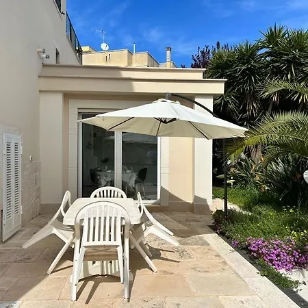 Apartamento Giardino A Mare Bari Exterior foto