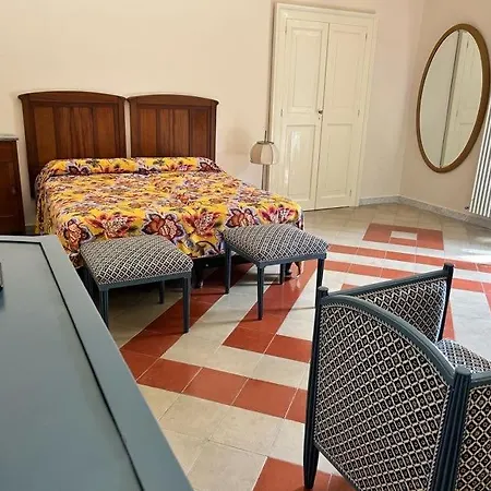 Apartamento Giardino A Mare Bari Exterior foto