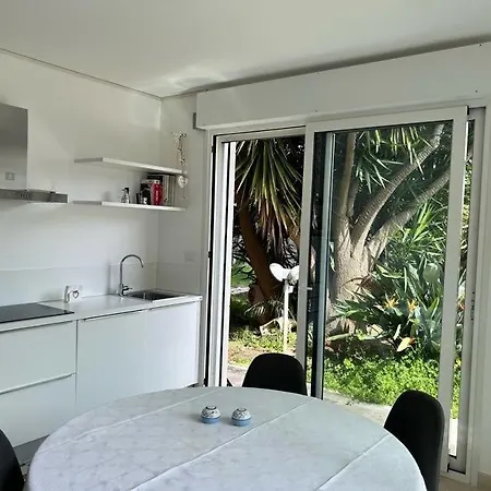 Apartamento Giardino A Mare Bari Exterior foto